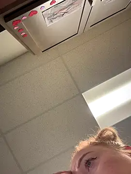 cinnatitties online show from 10/02/25, 05:20