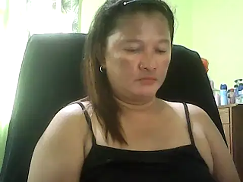 Snapshot of hott_scarlett chatting on 01/24/25, 06:46 hott scarlett online show from 01/24/25, 06:46