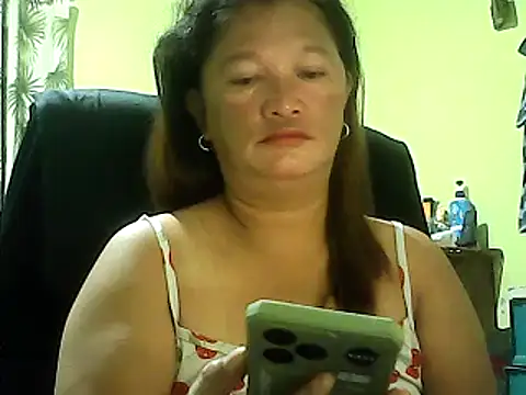 Snapshot of hott_scarlett chatting on 03/10/25, 09:07 hott scarlett online show from 03/10/25, 09:07
