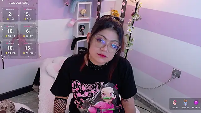 Catwhite  online show from 04/18/26, 02:21