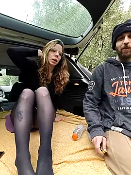 Snapshot of OnnaaH chatting on 02/18/26, 01:51 OnnaaH online show from 02/18/26, 01:51