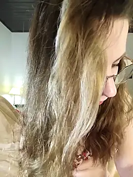 Snapshot of OnnaaH chatting on 02/19/26, 03:08 OnnaaH online show from 02/19/26, 03:08