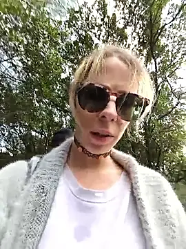 Snapshot of OnnaaH chatting on 02/26/26, 02:49 OnnaaH online show from 02/26/26, 02:49