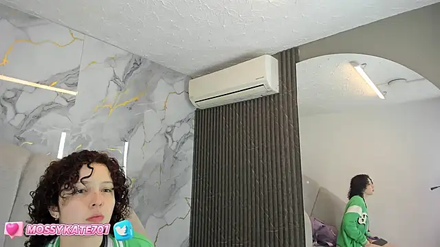 Katemoss70 online show from 02/22/25, 12:08