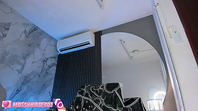 Katemoss70 online show from 03/06/25, 03:24