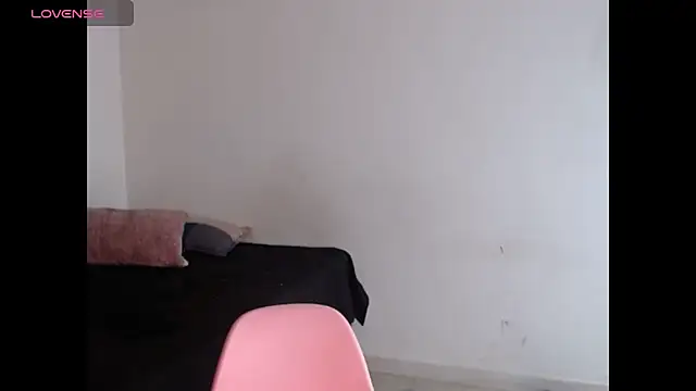 Corina Ts online show from 11/24/25, 11:54