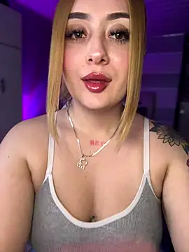 Snapshot of Sam_Thompsoon_ chatting on 11/07/25, 02:22 Sam Thompsoon online show from 11/07/25, 02:22