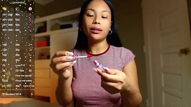 venusangelicxx online show from 04/11/26, 12:15