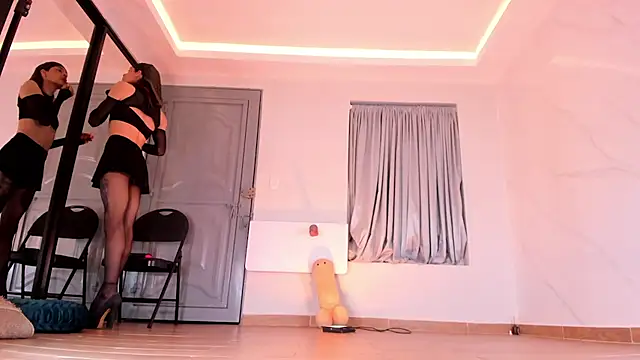 ArchieCollins online show from 02/13/25, 02:56