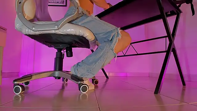 ArchieCollins online show from 10/02/25, 03:02