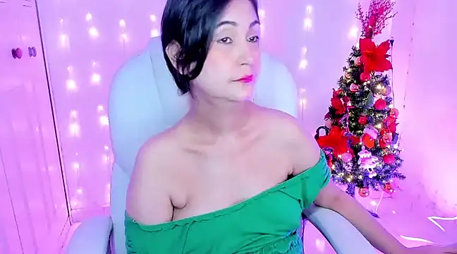 Snapshot of danielahot66 chatting on 12/08/24, 08:41 danielahot66 online show from 12/08/24, 08:41