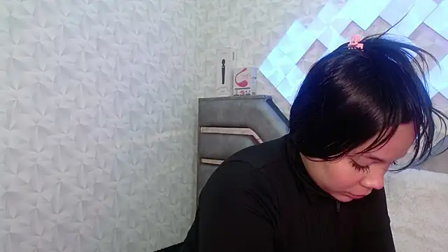 EmilyQueen3x online show from 10/15/25, 01:22