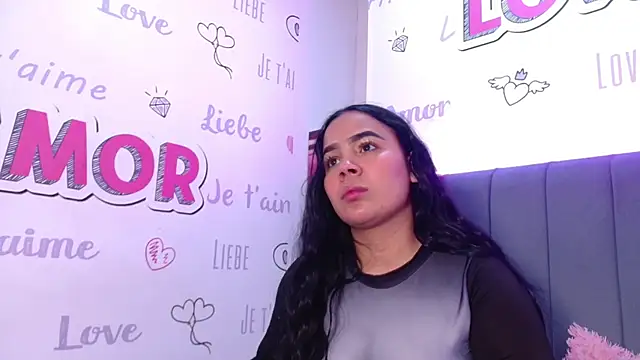 EmilyQueen3x online show from 11/22/25, 03:55