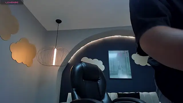 Snapshot of MartinnaBonnet chatting on 02/03/25, 10:25 MartinnaBonnet online show from 02/03/25, 10:25