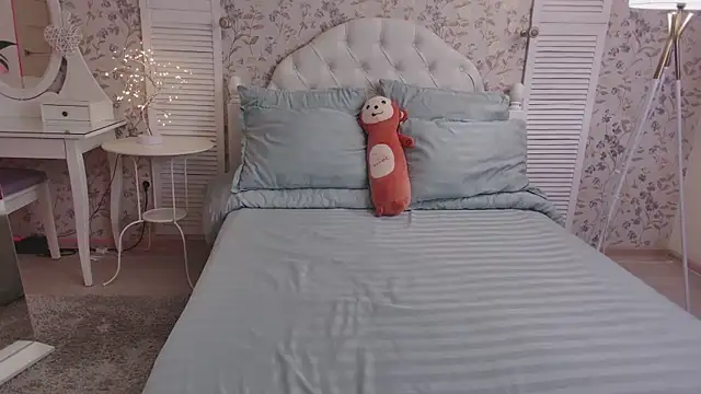 Snapshot of Wendy-Darling chatting on 03/21/25, 12:18 Wendy-Darling online show from 03/21/25, 12:18