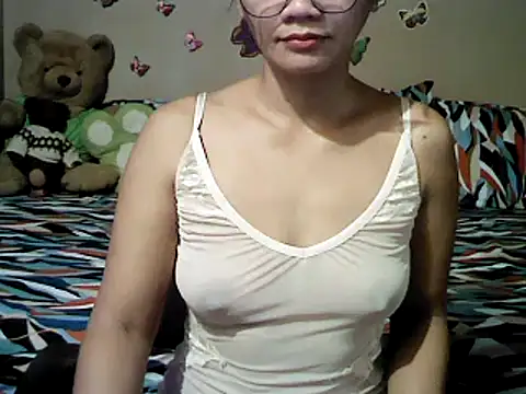 Snapshot of Mia_Rein chatting on 09/28/25, 02:17 Mia Rein online show from 09/28/25, 02:17