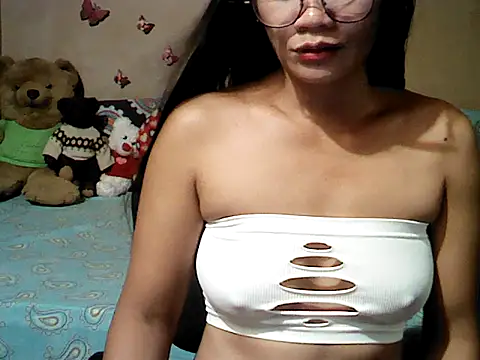 Mia Rein online show from 04/17/26, 01:47