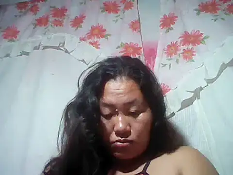 Snapshot of Sexyhorney4u chatting on 12/18/24, 07:19 Sexyhorney4u online show from 12/18/24, 07:19