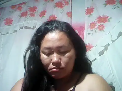 Snapshot of Sexyhorney4u chatting on 12/19/24, 10:21 Sexyhorney4u online show from 12/19/24, 10:21