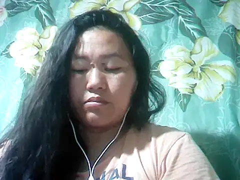 Snapshot of Sexyhorney4u chatting on 02/14/25, 04:09 Sexyhorney4u online show from 02/14/25, 04:09