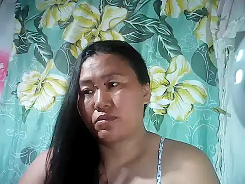 Snapshot of Sexyhorney4u chatting on 09/16/25, 07:42 Sexyhorney4u online show from 09/16/25, 07:42