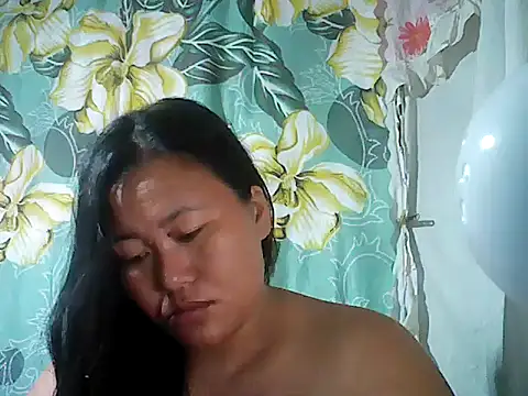Snapshot of Sexyhorney4u chatting on 09/27/25, 07:41 Sexyhorney4u online show from 09/27/25, 07:41
