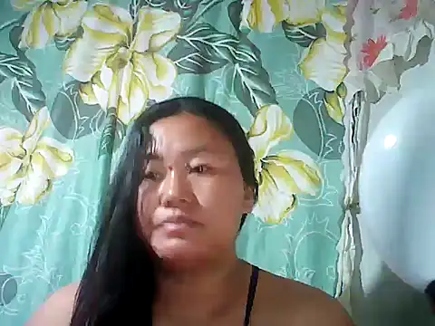 Snapshot of Sexyhorney4u chatting on 10/03/25, 08:06 Sexyhorney4u online show from 10/03/25, 08:06