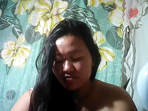 Snapshot of Sexyhorney4u chatting on 10/18/25, 08:42 Sexyhorney4u online show from 10/18/25, 08:42