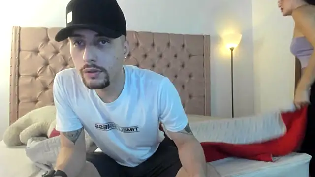 Snapshot of Pleasure_Vibes23 chatting on 02/20/25, 04:14 Pleasure Vibes23 online show from 02/20/25, 04:14