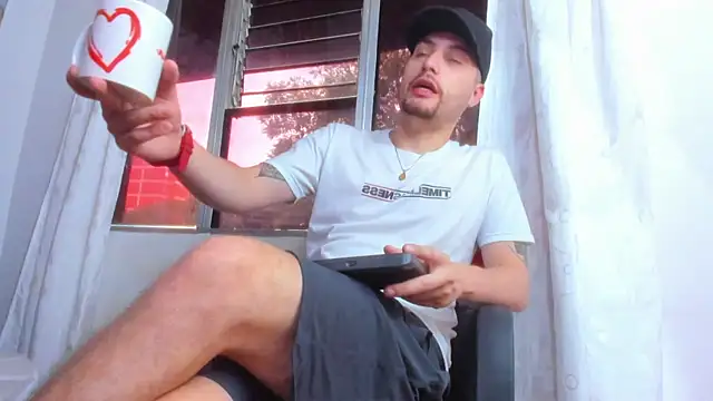 Snapshot of Pleasure_Vibes23 chatting on 09/11/25, 08:53 Pleasure Vibes23 online show from 09/11/25, 08:53