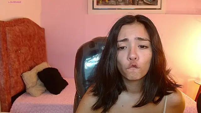 Snapshot of Ivy_Gail chatting on 01/26/25, 02:56 Ivy Gail online show from 01/26/25, 02:56