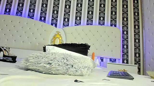 Aidasina online show from 02/09/25, 02:17