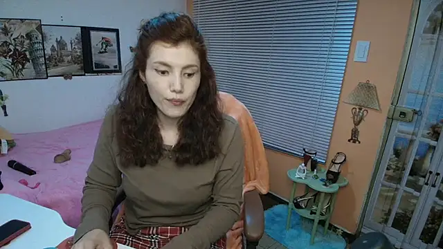 jrcamila online show from 10/05/25, 08:40