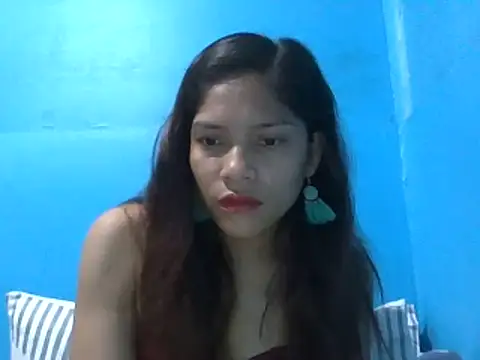 Snapshot of prettyyoung_mom23 chatting on 01/27/25, 11:54 prettyyoung mom23 online show from 01/27/25, 11:54