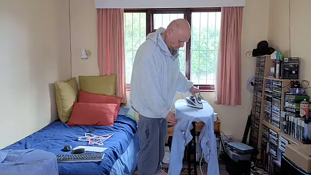 DaddyCumBumZA online show from 04/19/26, 08:35