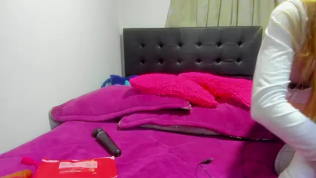 horny  molly  online show from 03/20/26, 03:44