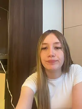horny  molly  online show from 06/27/26, 04:34
