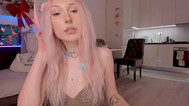 Snapshot of AlexRoseLiRed chatting on 01/12/25, 12:49 AlexRoseLiRed online show from 01/12/25, 12:49