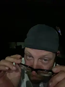 Snapshot of Tomas_Zaddy chatting on 12/04/24, 11:41 Tomas Zaddy online show from 12/04/24, 11:41