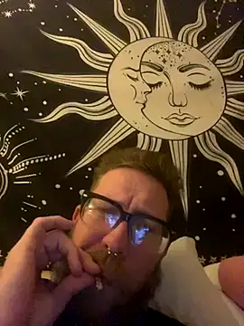 Snapshot of Tomas_Zaddy chatting on 11/19/25, 02:11 Tomas Zaddy online show from 11/19/25, 02:11