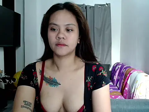 Snapshot of MistressKrizzel chatting on 06/16/26, 11:07 MistressKrizzel online show from 06/16/26, 11:07