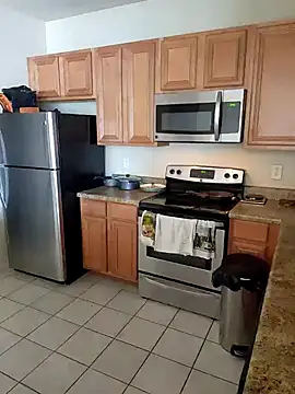 Snapshot of DigiSpankz chatting on 02/28/25, 01:47 DigiSpankz online show from 02/28/25, 01:47