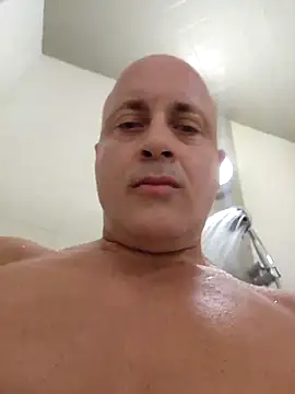 Snapshot of DigiSpankz chatting on 09/18/25, 10:34 DigiSpankz online show from 09/18/25, 10:34