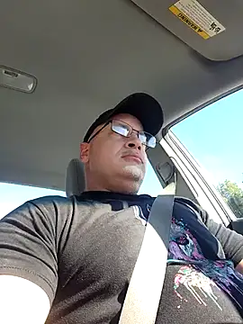 Snapshot of DigiSpankz chatting on 10/13/25, 08:09 DigiSpankz online show from 10/13/25, 08:09