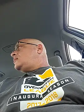 Snapshot of DigiSpankz chatting on 10/25/25, 02:56 DigiSpankz online show from 10/25/25, 02:56