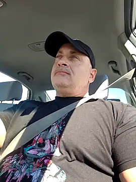 Snapshot of DigiSpankz chatting on 11/03/25, 03:13 DigiSpankz online show from 11/03/25, 03:13