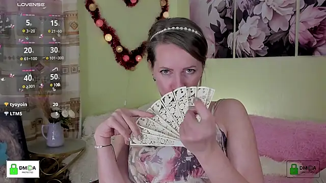 Queenymel online show from 01/14/25, 08:15