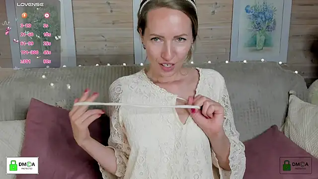 Queenymel online show from 09/28/25, 04:34