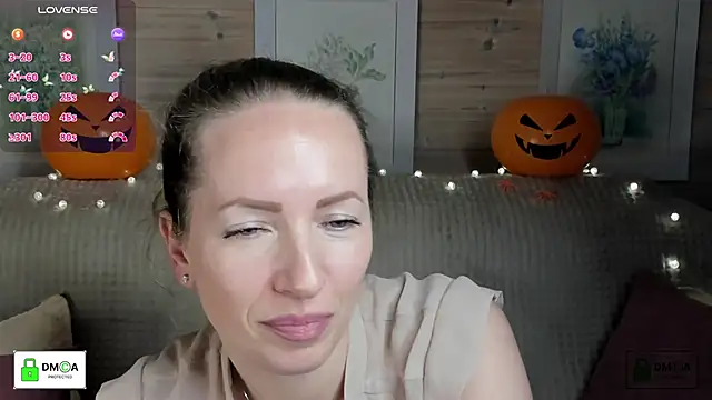 Queenymel online show from 10/30/25, 03:46