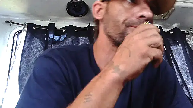 goodick4u28 online show from 04/23/26, 04:09